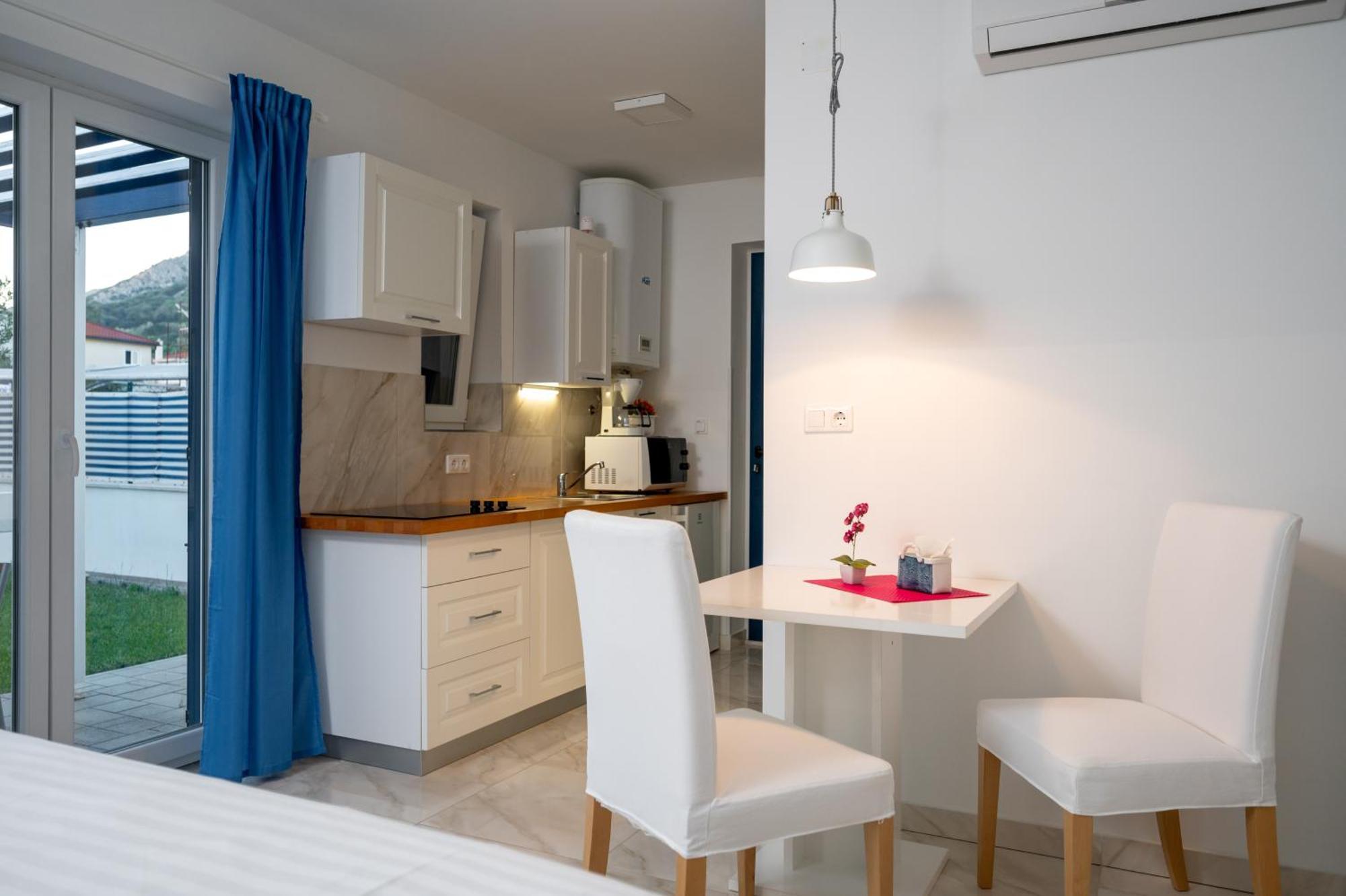 Adorami Apartments Baška Pokoj fotografie